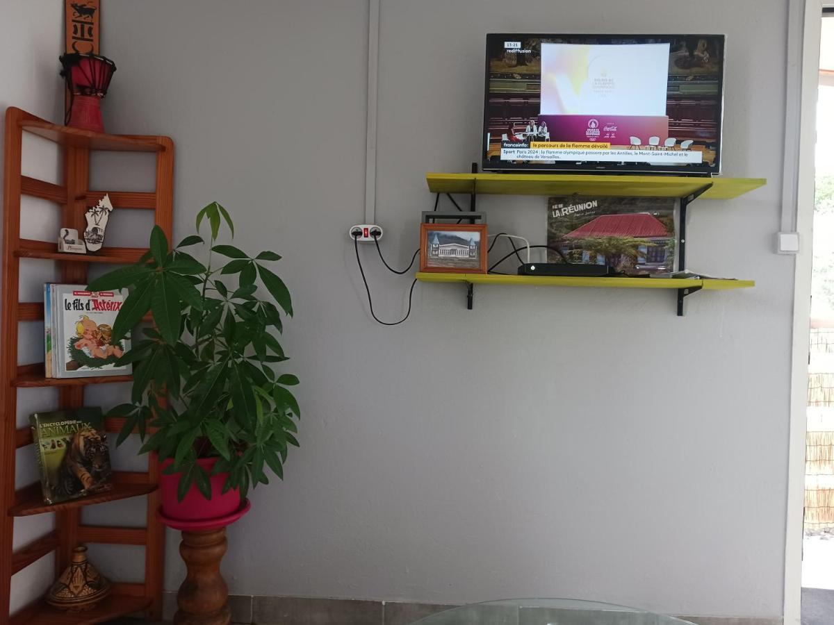 L Escale De Bois Do Apartment Сен-Пиер Екстериор снимка